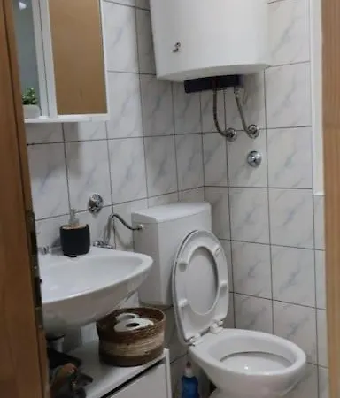 Διαμέρισμα Mit Balkon In *