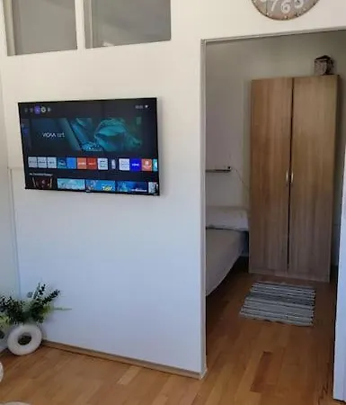 Mit Balkon In Apartman Obrovac